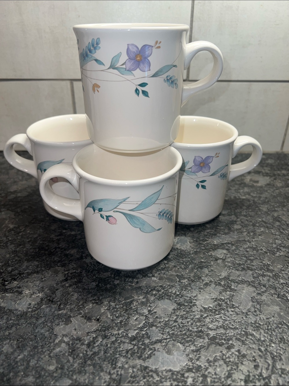 Retired Pfaltzgraff APRIL White Floral Stoneware Mugs - like new. Set of 4